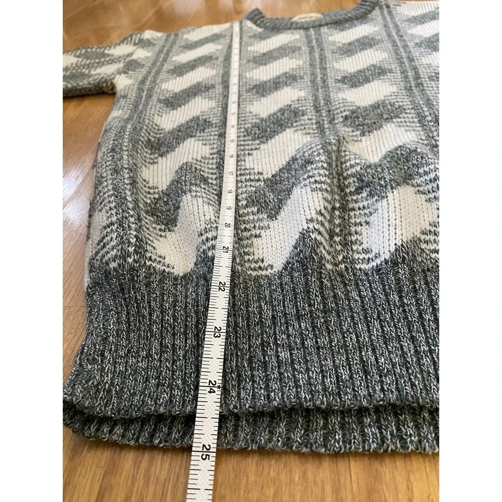 Vintage Michael Gerald Gray and White Geometric Pattern Sweater Mens Size Small